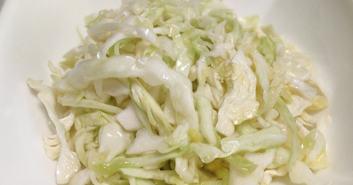 Ensalada de col aliñada-image