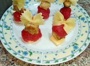 Une photo de Apéro farfalles en brochettes