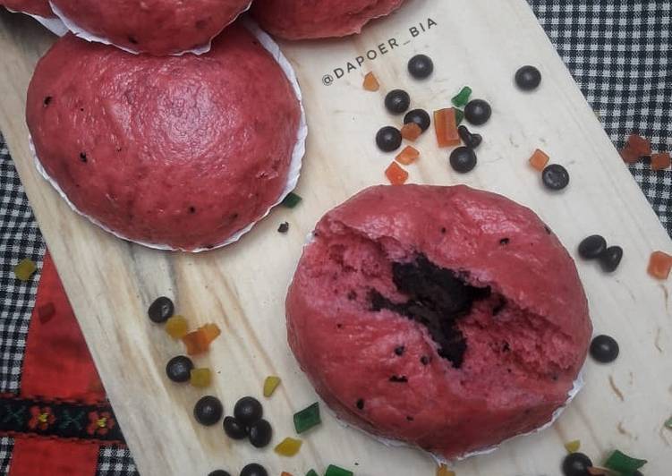 Resep Bakpao Buah Naga isi Cokelat Anti Gagal