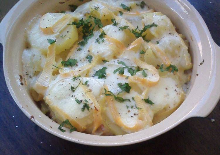 Classic tartiflette