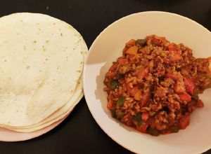 Foto principal de Burritos de carne picada y pimientos