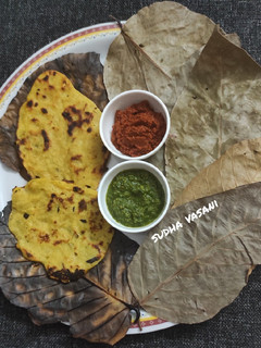 વધેલી ખીચડીની પાનકી (Leftover Khichdi Panki Recipe In Gujarati) રેસીપી મુખ્ય ફોટો