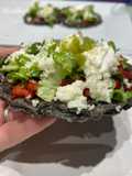 Sopes de maiz azul con chorizo
