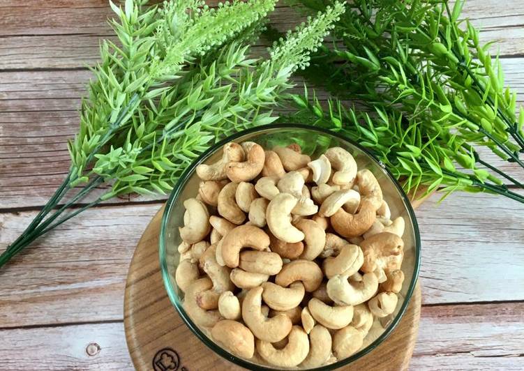 Bagaimana Menyiapkan Cashew Nuts Roasted / Kacang Mete Panggang, Enak
