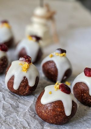 A picture of Chocolate Orange Energy Bites.