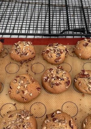 A picture of 🍪Pecan Chocolate Chip Cookies.