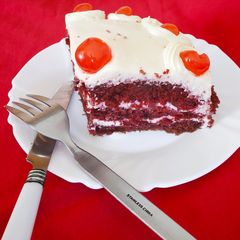 A picture of Red velvet cake.