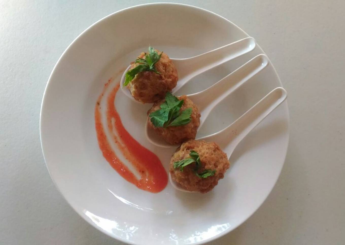 Cah Yan / Bakso Babi Udang