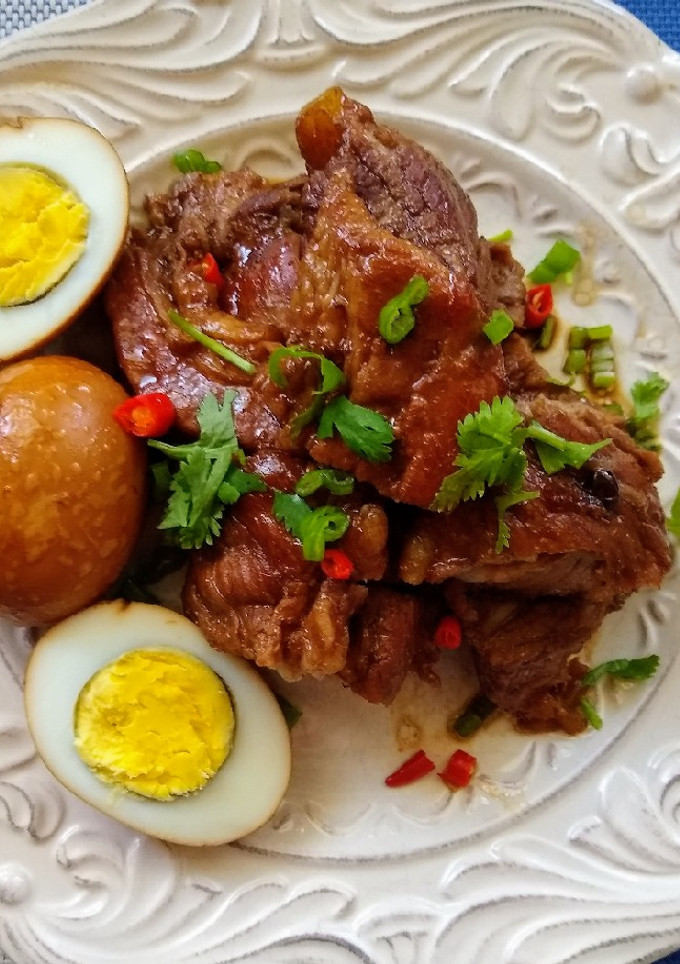 【家常料理】一鍋到底滷排骨、五花肉和蛋 的食譜成品照片