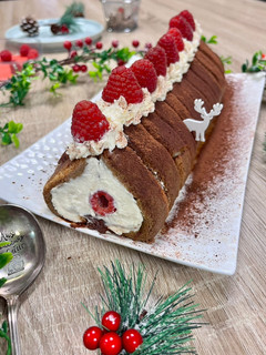 Une photo de Bûche au tiramisu nutella framboises sans œufs crus