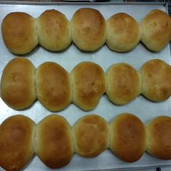 A picture of Cheese Bread.