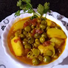 Potatoes with peas A picture of Potatoes with peas.