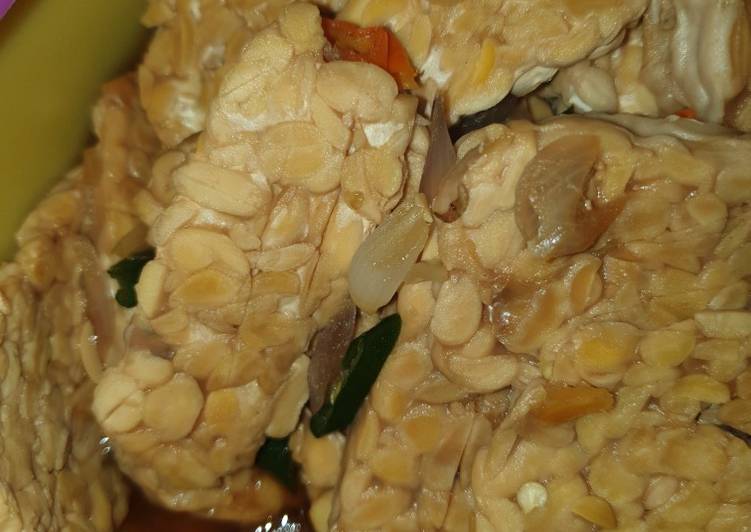 Resep Tempe ungkep kuah pedas Anti Gagal