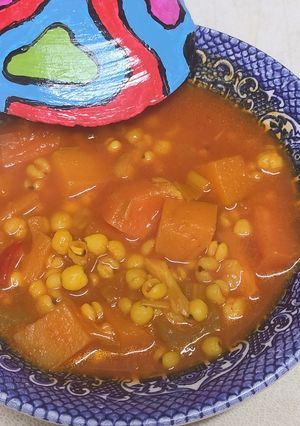Una foto de Perlas de cebada con calabaza y batata