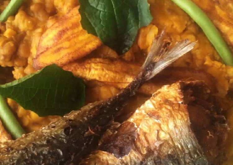 Easiest Way to Prepare Quick Porridge beans,fried plantain and fish