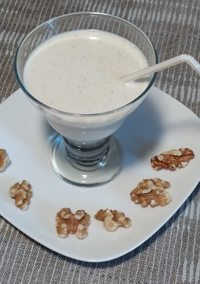 Una foto de Batido de plátano y nueces