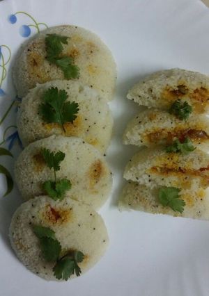 A picture of Masala idli.