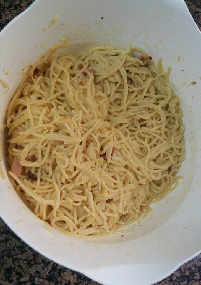Una foto de Spaguettis a la carbonara