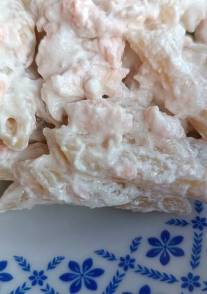 A picture of Penne with Cream and Salmon.