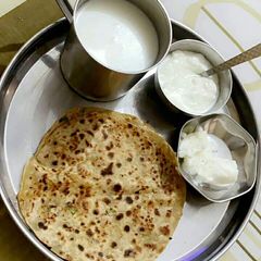A picture of Aloo Paratha.