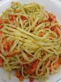 Fetuccine Aglio Olio Baso Salmon