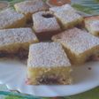 Kefires-meggyes pite