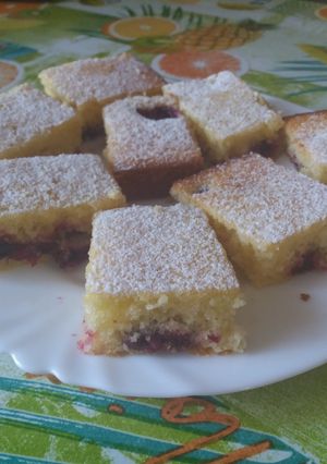 Kefires-meggyes pite recept fotója