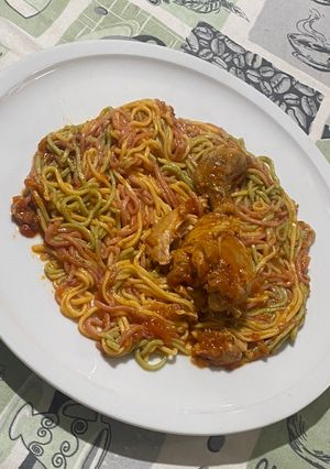 Una foto de Tallarines de colores, tres variedad🍝🥕🥬