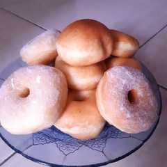รูปของ Donat madu modal 10ribuan 🤭