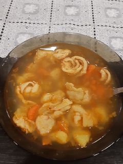 Kötött tészta leves recept fotója