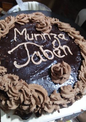 A picture of Chocolate cream cake.