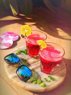 એપલ બીટ કેરટ જ્યુસ (Apple Beet Carrot Juice Recipe In Gujarati) રેસીપી મુખ્ય ફોટો