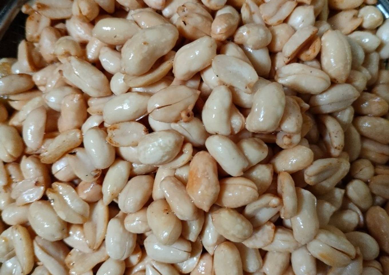 Kacang goreng bawang putih