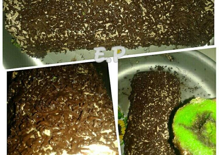 Bolu gulung pandan coklat