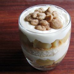 A picture of Apple & Cream Cheese Dessert with Cinnamon Crumble.