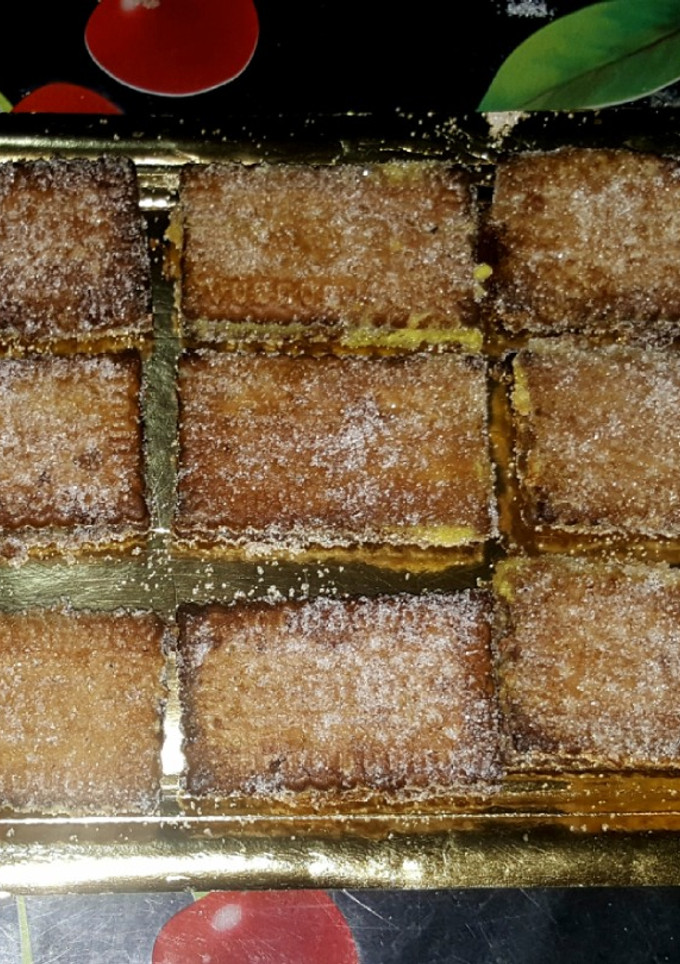 Una foto de Galletas fritas rellenas de crema