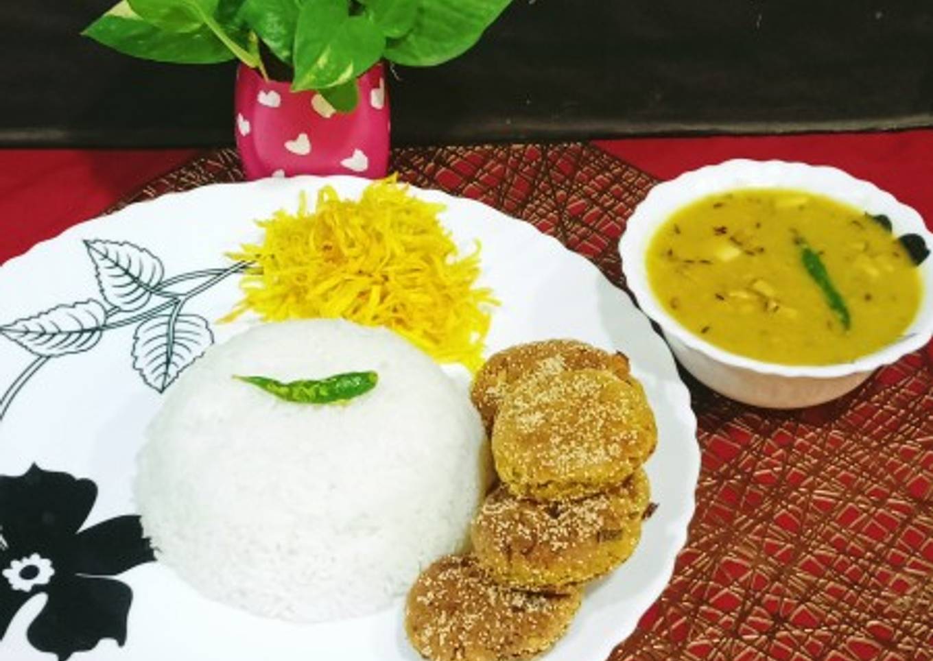 Postor bora, Bhaja moong Dal,Aloo bhaja Bengali style Lunch