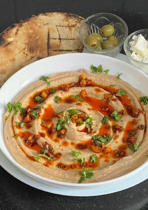 A picture of High Protein Veggie Hummus Dip With Pia Bread.