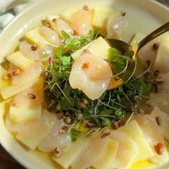 A picture of Fall Scallop Crudo.