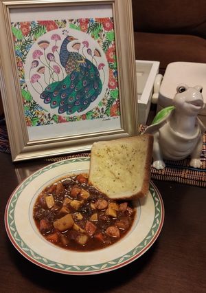 Foto resep Beef and Tomato Stew - Garlic Cheese Bread