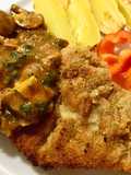Pork schnitzel & Mashroom sauce