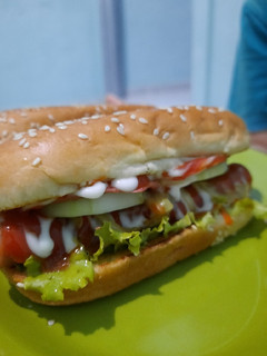 Foto resep Bukan Hotdog tapi Hot Sosis ayam