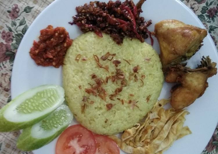 Resep Nasi kuning ketan rice cooker Anti Gagal