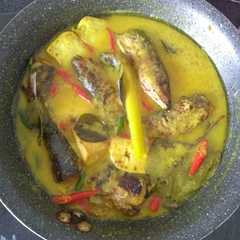 A picture of Ikan Kuah Kuning.