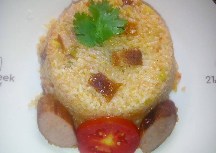 Recipe of Any-night-of-the-week Fried sausage rice #CharityRecipe #4WeeksChallenge