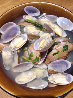 A picture of Clams in Soup.