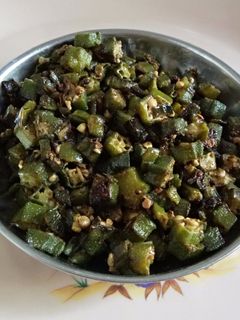 भिंडी की सब्जी (Bhindi Ki sabji recipe in hindi) रेसिपी मुख्य फोटो