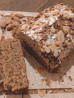 Una foto de Panque de avena y almendra