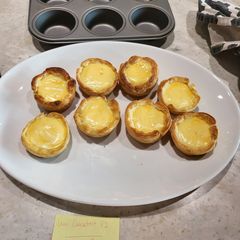 A picture of Lava Cheese Tart.