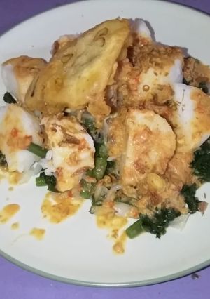 Foto resep Lotek lontong #pekan_sunda #cookpadcommunity_bekasi